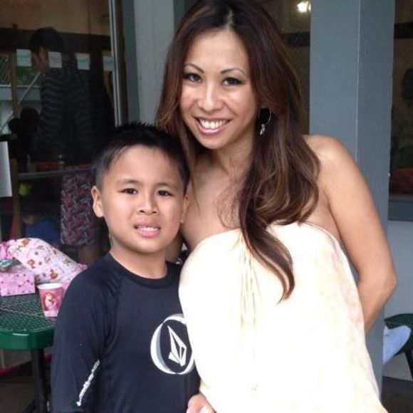 Meet your Posher, Kristie - Picture 2 of 2